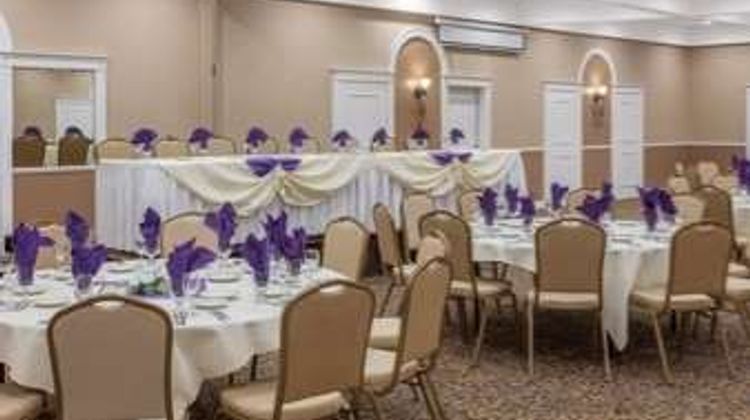 Ramada Fresno Near Cal State Ballroom