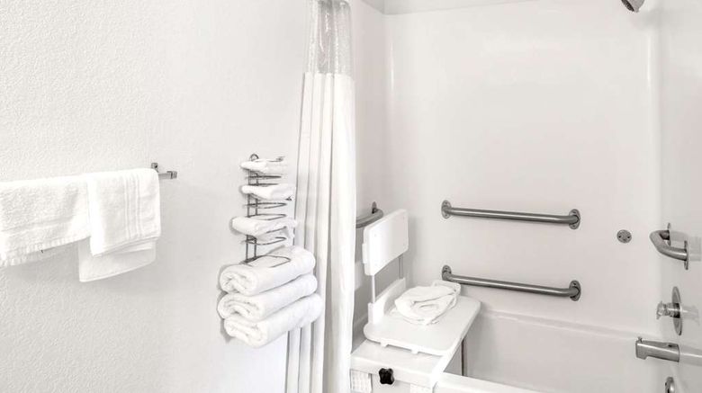 <b>Howard Johnson Express Inn - Wilmington Room</b>. Images powered by <a href="https://iceportal.shijigroup.com/" title="IcePortal" target="_blank">IcePortal</a>.