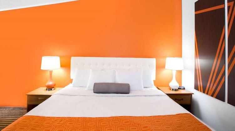 Howard Johnson Express Inn - Wilmington Room