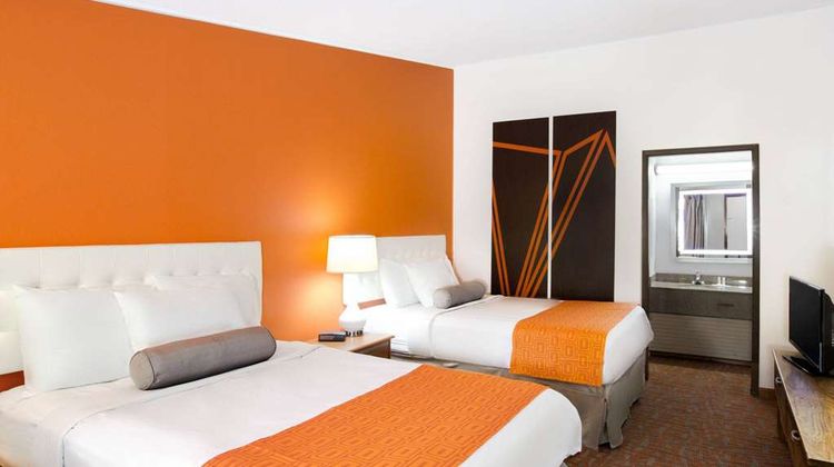 Howard Johnson Express Inn - Wilmington Room