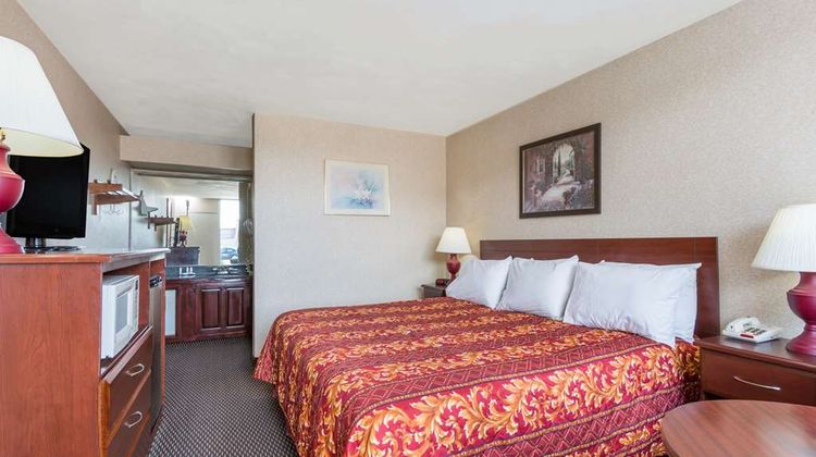 Ramada Limited Norfolk Room