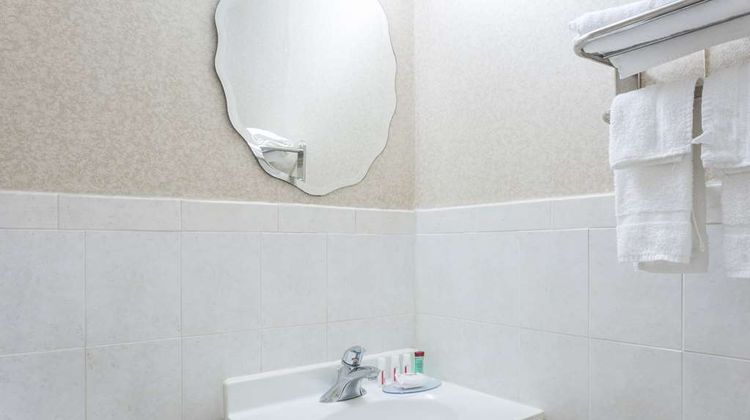 Ramada Limited Norfolk Room