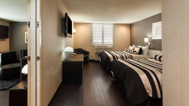 Ramada Plaza West Hollywood Hotel/Suites Suite