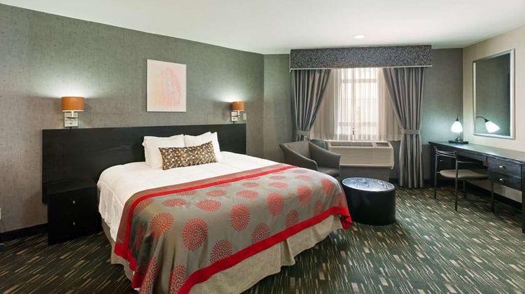 Ramada Plaza West Hollywood Hotel/Suites Room