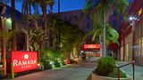 Ramada Plaza West Hollywood Hotel/Suites Exterior