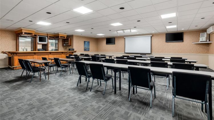 Howard Johnson Hotel - Toms River Meeting