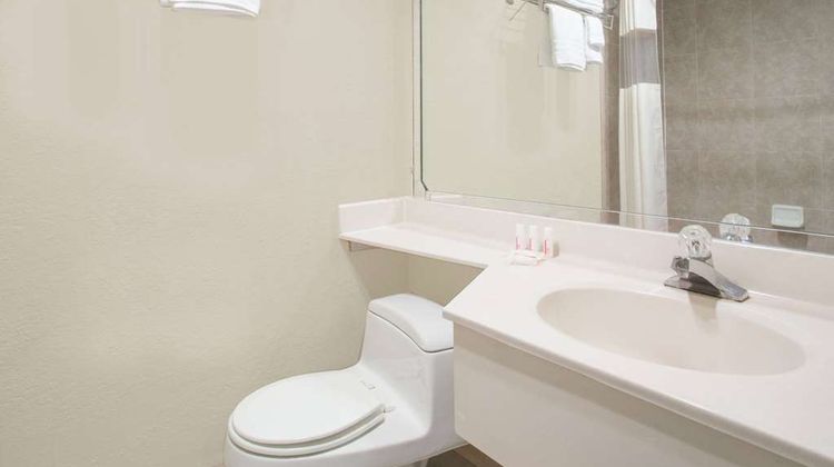 Days Inn Ocala North Room
