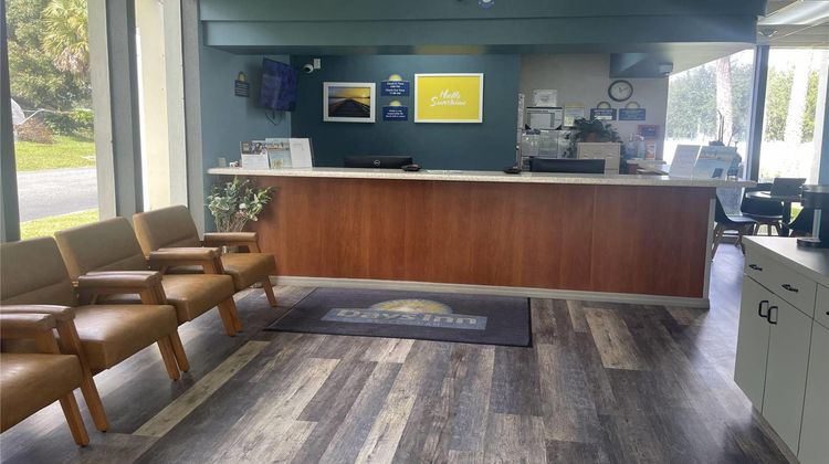Days Inn Ocala North Lobby