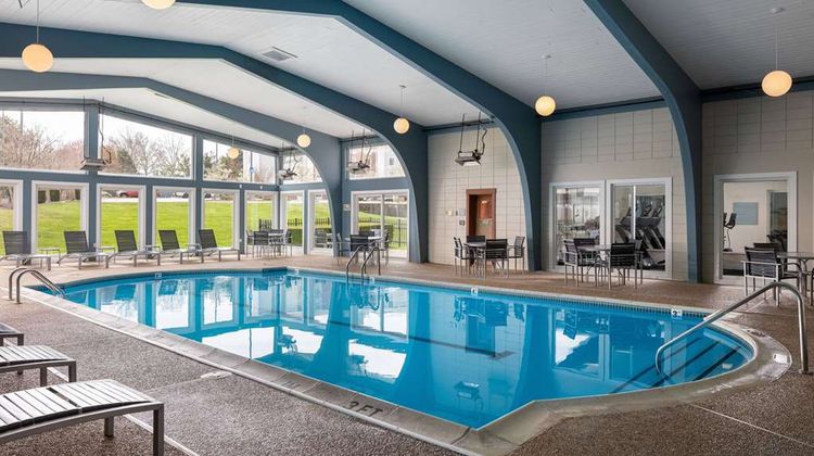 Howard Johnson Newport Area/Middletown Pool