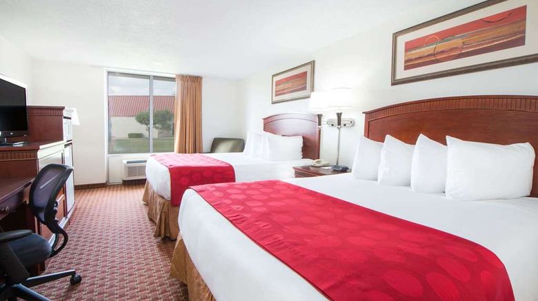 <b>Ramada Enid Room</b>. Images powered by <a href="https://iceportal.shijigroup.com/" title="IcePortal" target="_blank">IcePortal</a>.