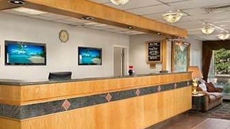 Ramada by Wyndham Grand Junction Lobby