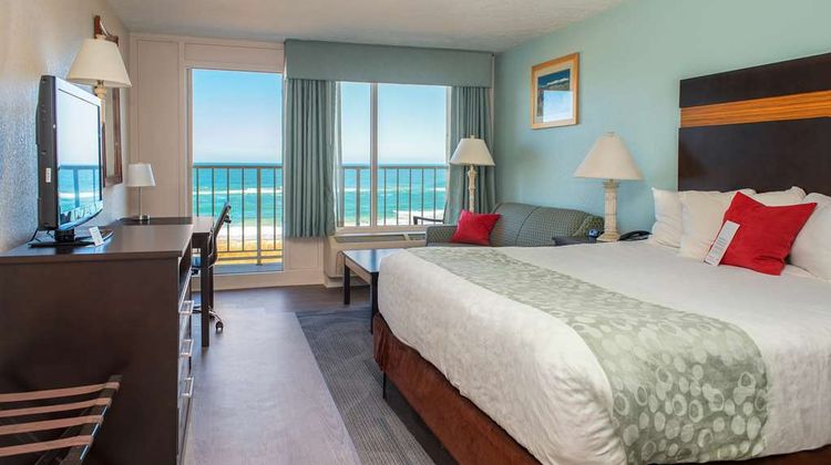 Ramada Plaza Nags Head Oceanfront Room