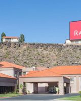Ramada St George
