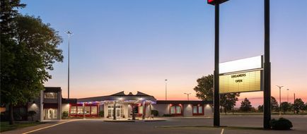 Ramada Grand Forks Exterior