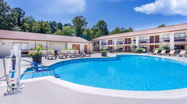 Ramada Tuscaloosa Pool