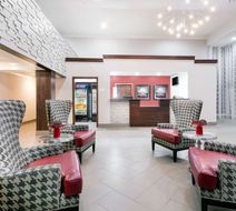 Ramada Tuscaloosa Lobby