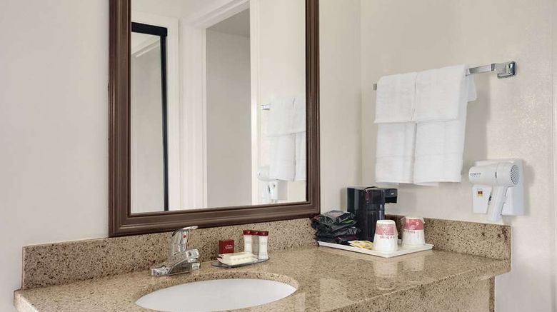 <b>Ramada Torrance Room</b>. Images powered by <a href="https://iceportal.shijigroup.com/" title="IcePortal" target="_blank">IcePortal</a>.