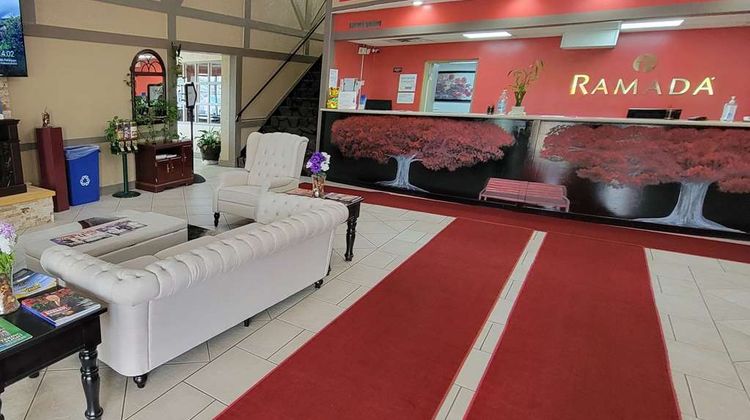Ramada Mountain Home Lobby