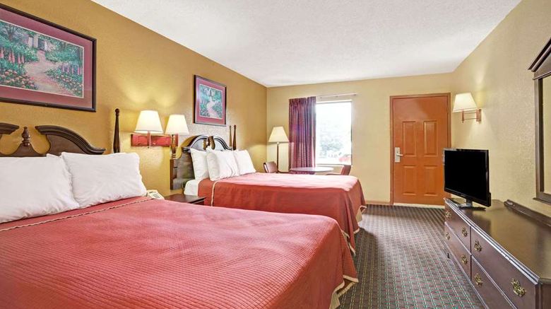 <b>Travelodge Forest Park Atlanta South Room</b>. Images powered by <a href="https://iceportal.shijigroup.com/" title="IcePortal" target="_blank">IcePortal</a>.