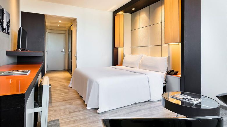<b>Hotel Condal Mar, Affiliated by Melia Room</b>. Images powered by <a href="https://iceportal.shijigroup.com/" title="IcePortal" target="_blank">IcePortal</a>.