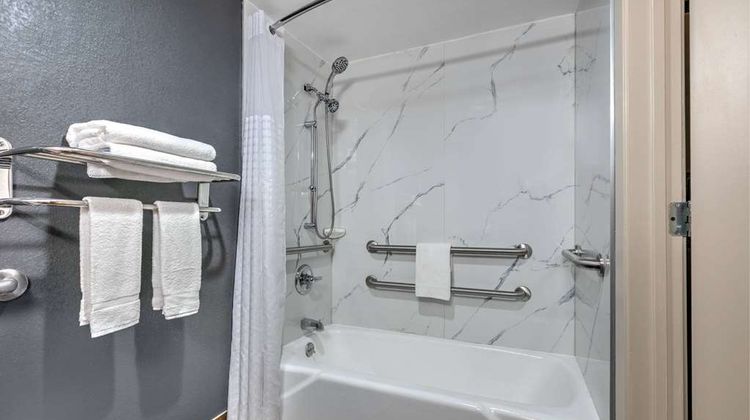 Super 8 Grand Prairie North Room