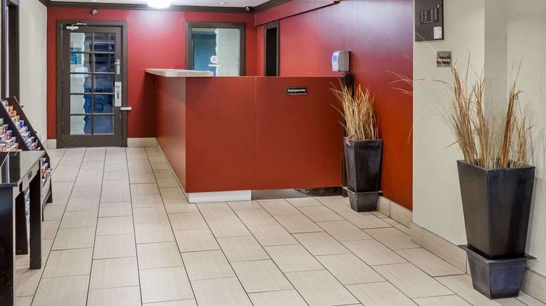 <b>Howard Johnson  San Diego/Hotel Circle Lobby</b>. Images powered by <a href="https://iceportal.shijigroup.com/" title="IcePortal" target="_blank">IcePortal</a>.