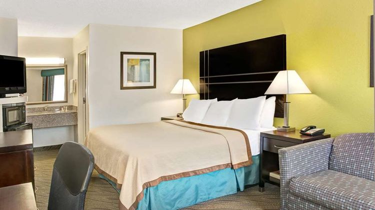 Howard Johnson Express  Houston Downtown Room