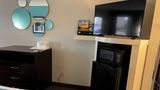 <b>Howard Johnson Express  Houston Downtown Room</b>. Images powered by <a href="https://iceportal.shijigroup.com/" title="IcePortal" target="_blank">IcePortal</a>.