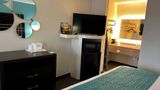 <b>Howard Johnson Express  Houston Downtown Room</b>. Images powered by <a href="https://iceportal.shijigroup.com/" title="IcePortal" target="_blank">IcePortal</a>.