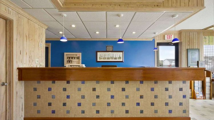Travelodge Outer Banks/Kill Devil Hills Lobby