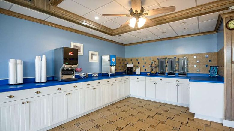 <b>Travelodge Outer Banks/Kill Devil Hills Restaurant</b>. Images powered by <a href="https://iceportal.shijigroup.com/" title="IcePortal" target="_blank">IcePortal</a>.