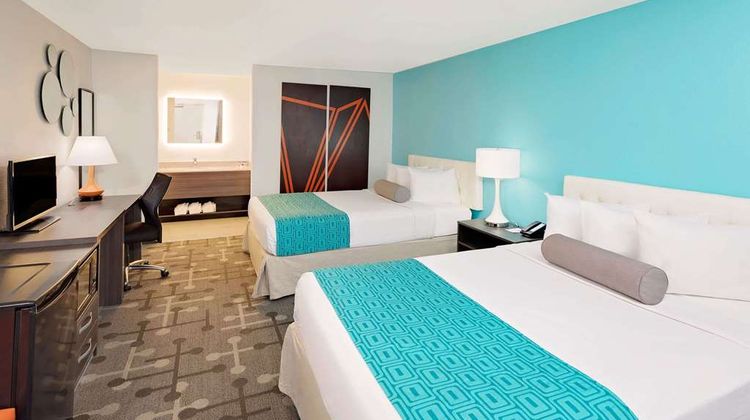 Howard Johnson Inn Florence Room