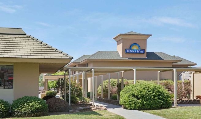 Days Inn Charlotte/Woodlawn Exterior