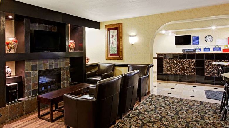 <b>Days Inn Charlotte/Woodlawn Lobby</b>. Images powered by <a href="https://iceportal.shijigroup.com/" title="IcePortal" target="_blank">IcePortal</a>.