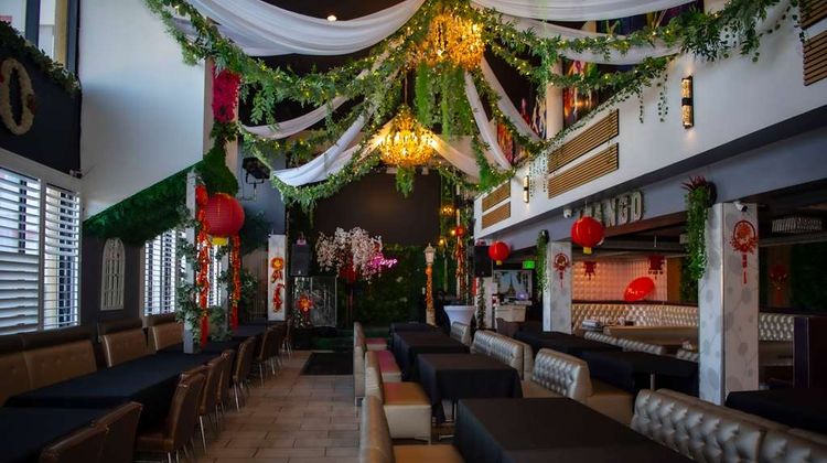 Ramada Plaza Garden Grove/Anaheim South Restaurant