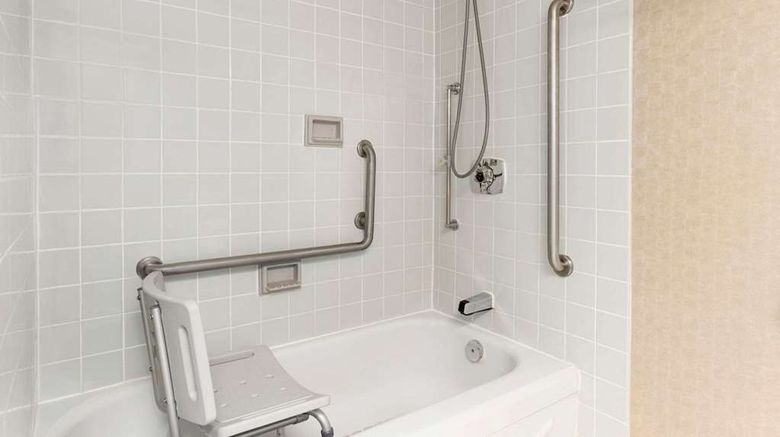 <b>Travelodge Owen Sound Room</b>. Images powered by <a href="https://iceportal.shijigroup.com/" title="IcePortal" target="_blank">IcePortal</a>.
