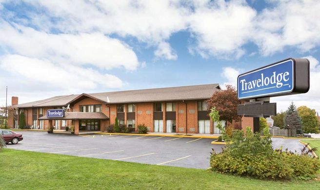 Travelodge Owen Sound Exterior