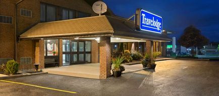 Travelodge Owen Sound Exterior