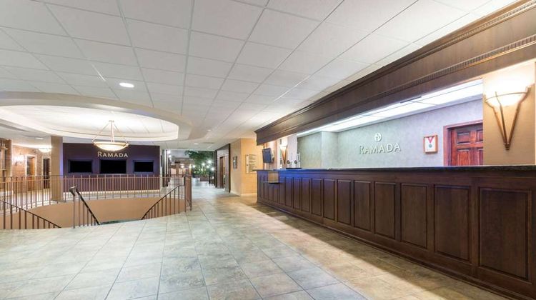 Ramada Downtown Hotel & Conv Ctr Lobby