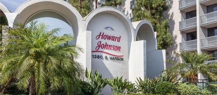 Howard Johnson Anaheim Hotel Exterior