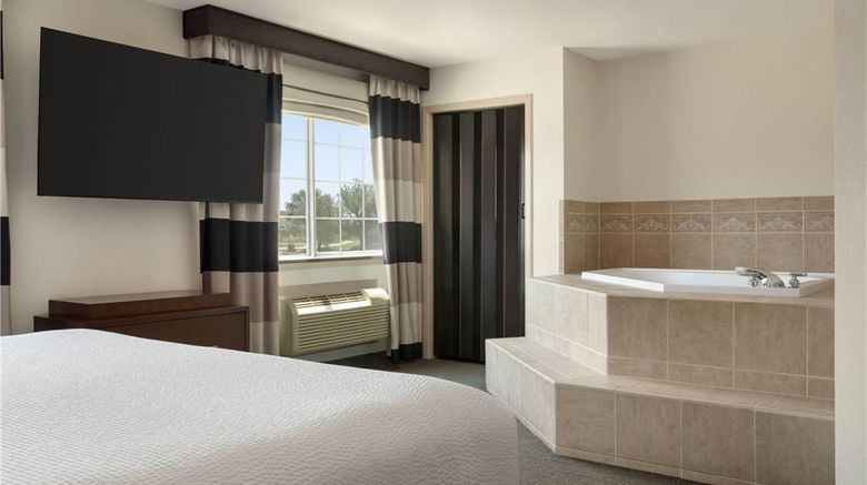 <b>Ramada Del Rio Suite</b>. Images powered by <a href="https://iceportal.shijigroup.com/" title="IcePortal" target="_blank">IcePortal</a>.