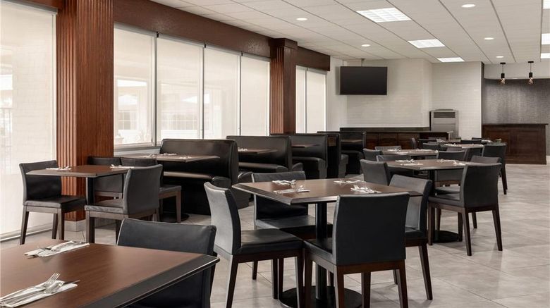 <b>Ramada Del Rio Restaurant</b>. Images powered by <a href="https://iceportal.shijigroup.com/" title="IcePortal" target="_blank">IcePortal</a>.