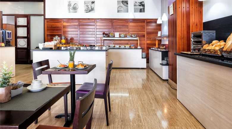 <b>Hotel Melilla Puerto, Affiliated Melia Restaurant</b>. Images powered by <a href="https://iceportal.shijigroup.com/" title="IcePortal" target="_blank">IcePortal</a>.