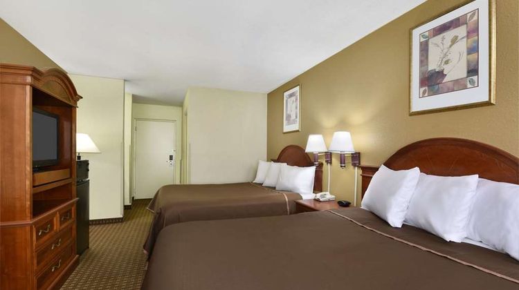 Howard Johnson Inn & Suites Allentown Room