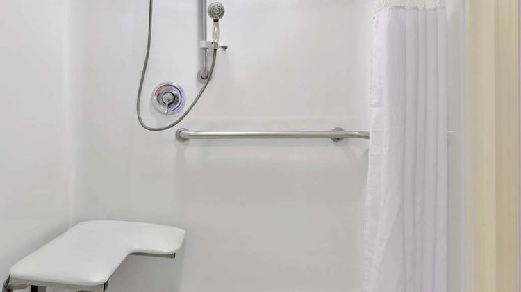 Howard Johnson Inn & Suites Allentown Room