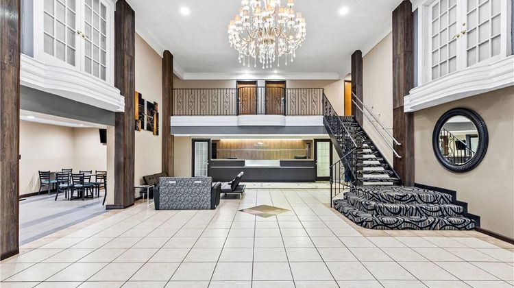 Baymont Inn & Suites Port Arthur Lobby