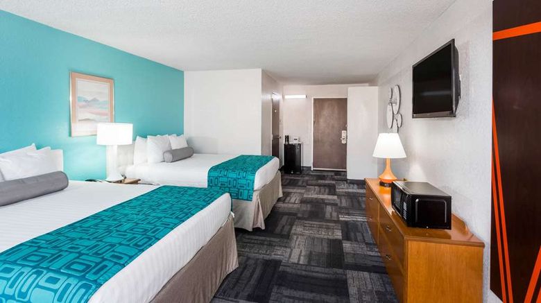 <b>Howard Johnson Inn Winter Haven Room</b>. Images powered by <a href="https://iceportal.shijigroup.com/" title="IcePortal" target="_blank">IcePortal</a>.