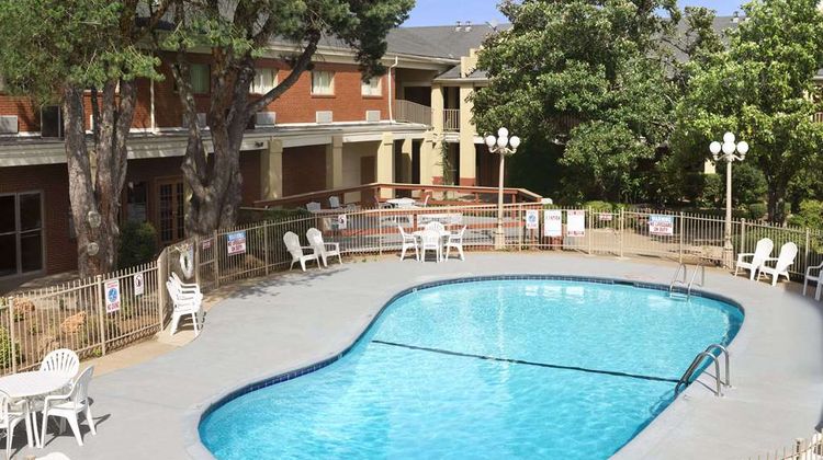 Days Inn Lawton Pool