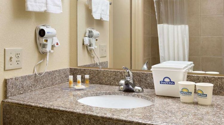 Days Inn Lawton Room
