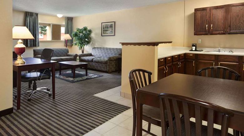 <b>Days Inn Lawton Suite</b>. Images powered by <a href="https://iceportal.shijigroup.com/" title="IcePortal" target="_blank">IcePortal</a>.